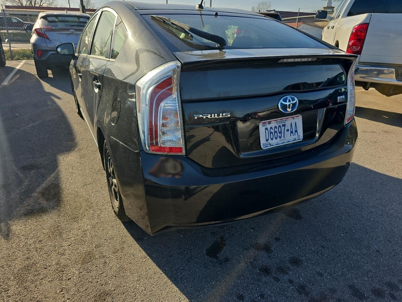 Toyota Prius Two 2015