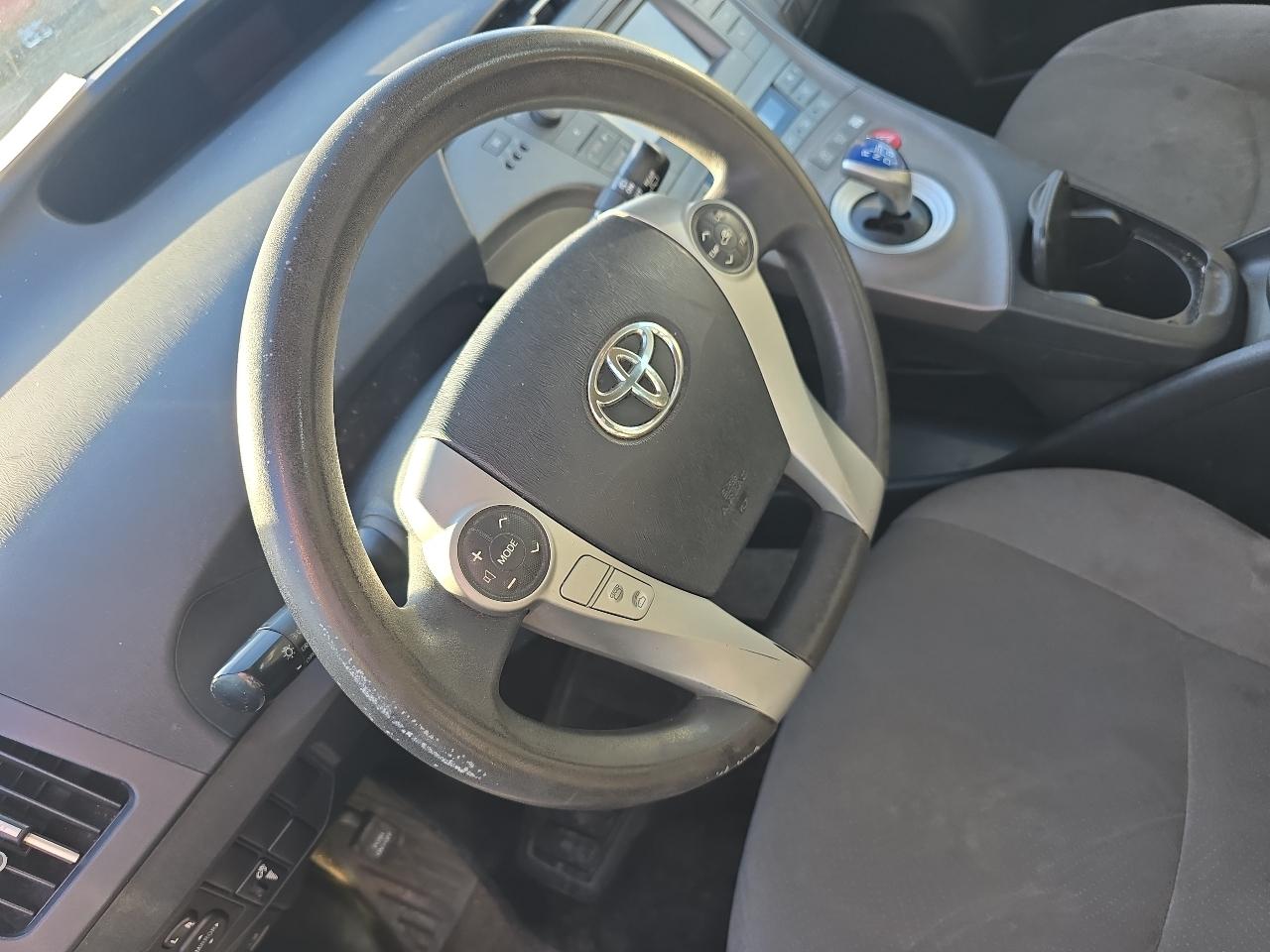 Toyota Prius Two 2015