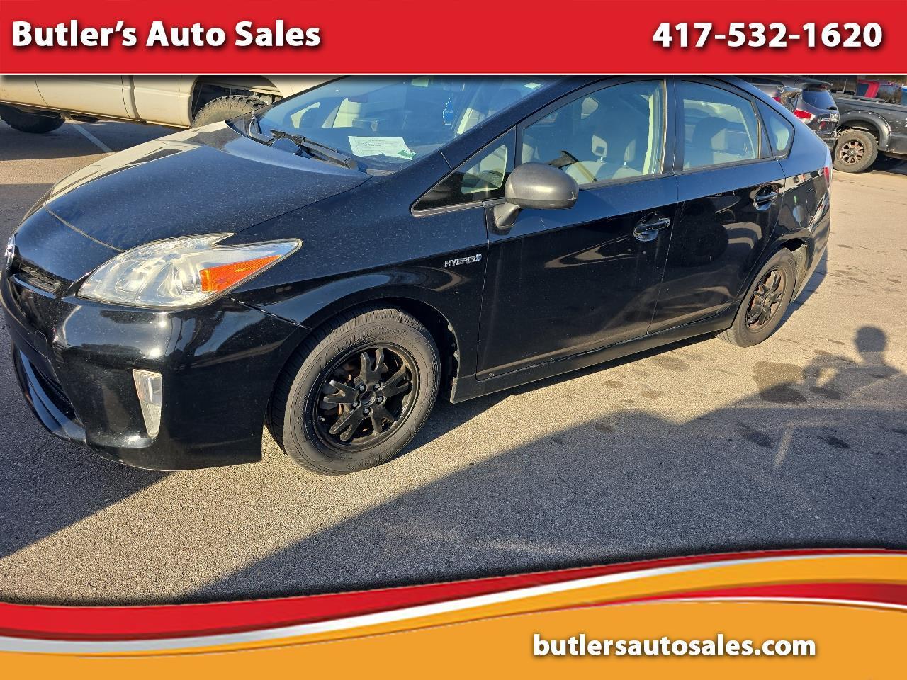 Toyota Prius Two 2015