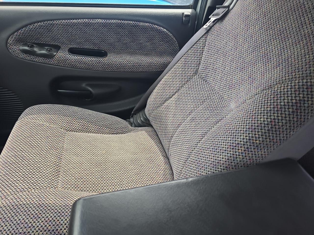 Dodge Ram 3500 Quad Cab Long Bed 2WD 2001