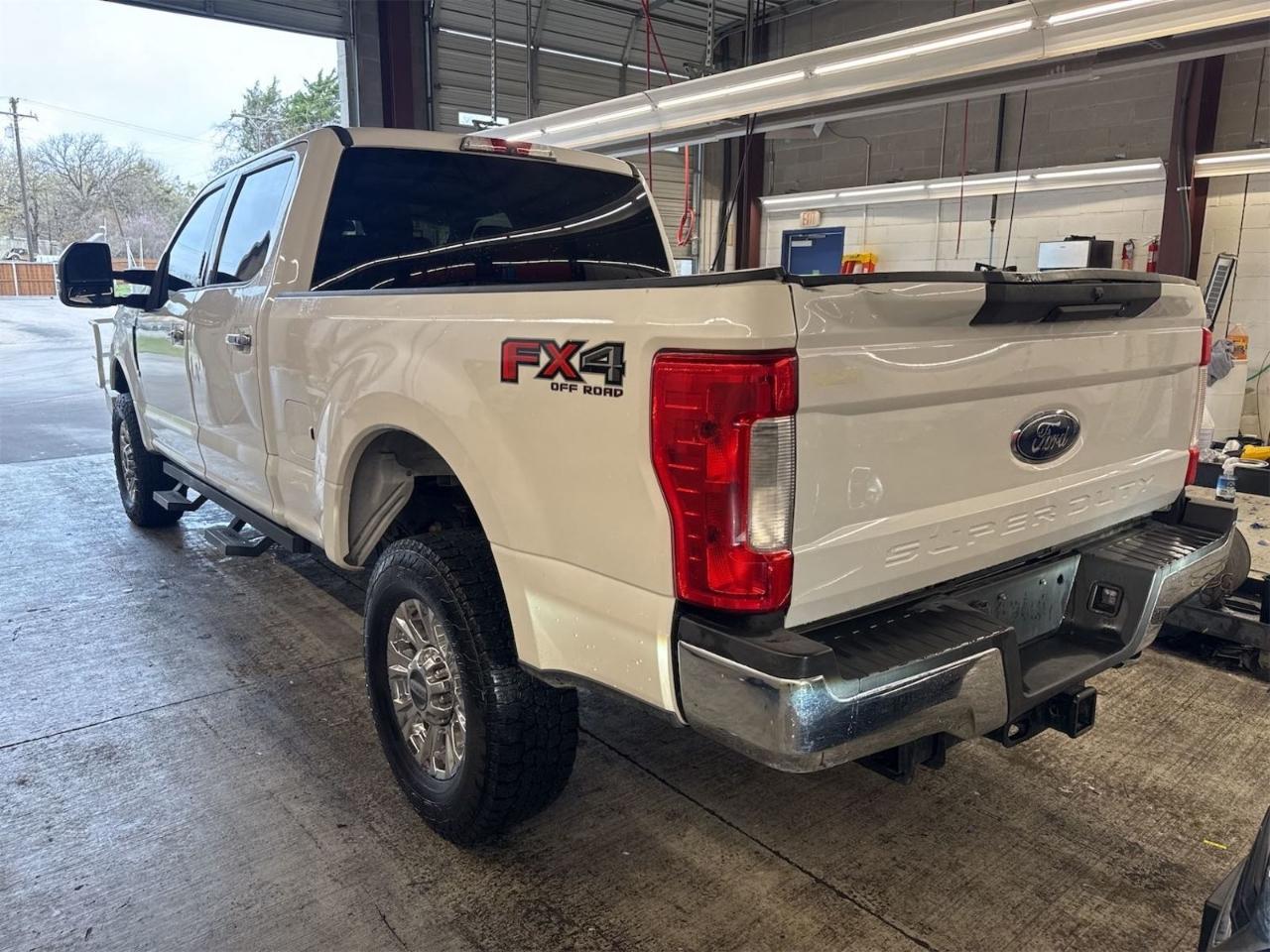 Ford F-250 SD XLT Crew Cab 4WD 2019