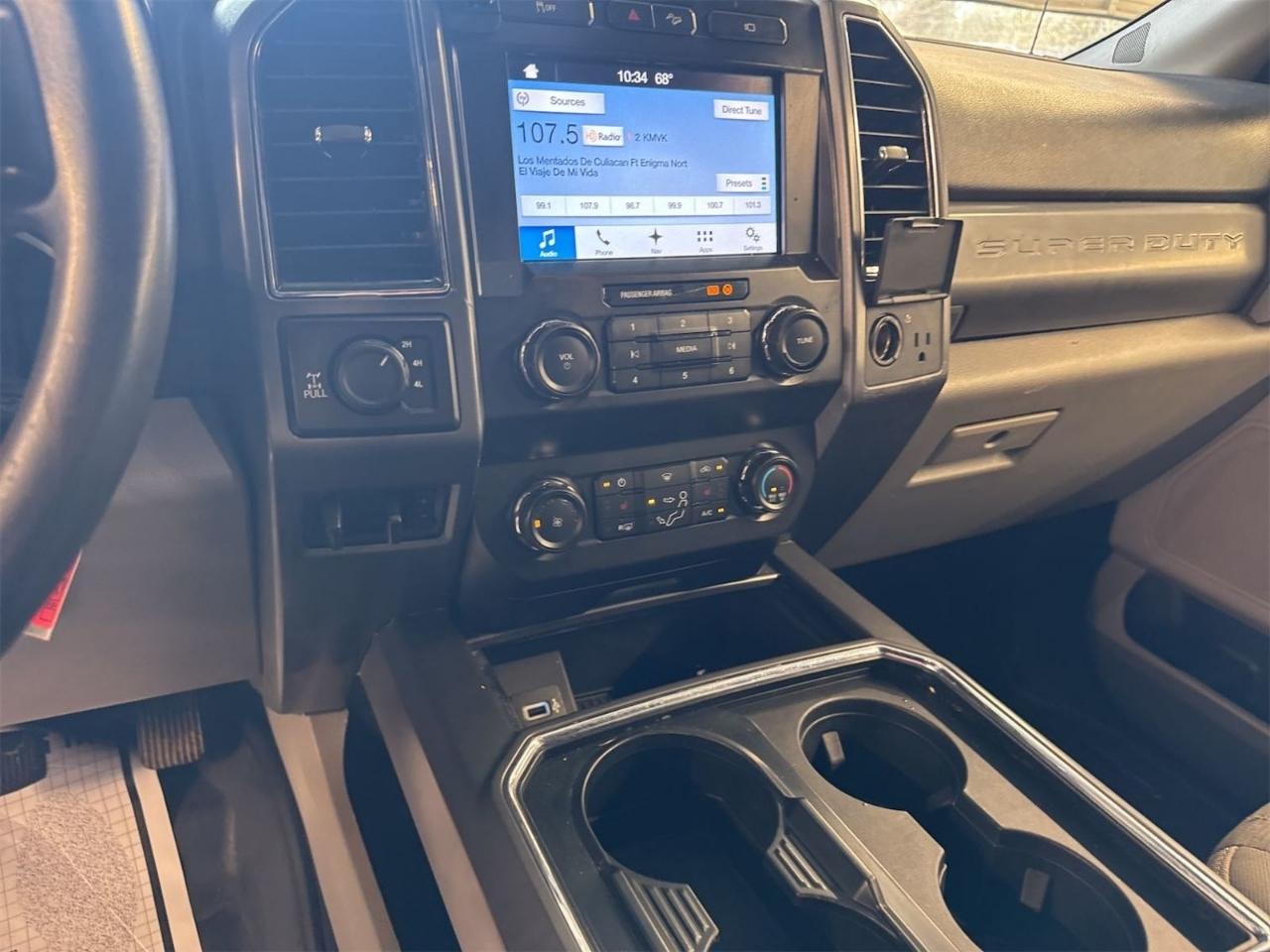 Ford F-250 SD XLT Crew Cab 4WD 2019