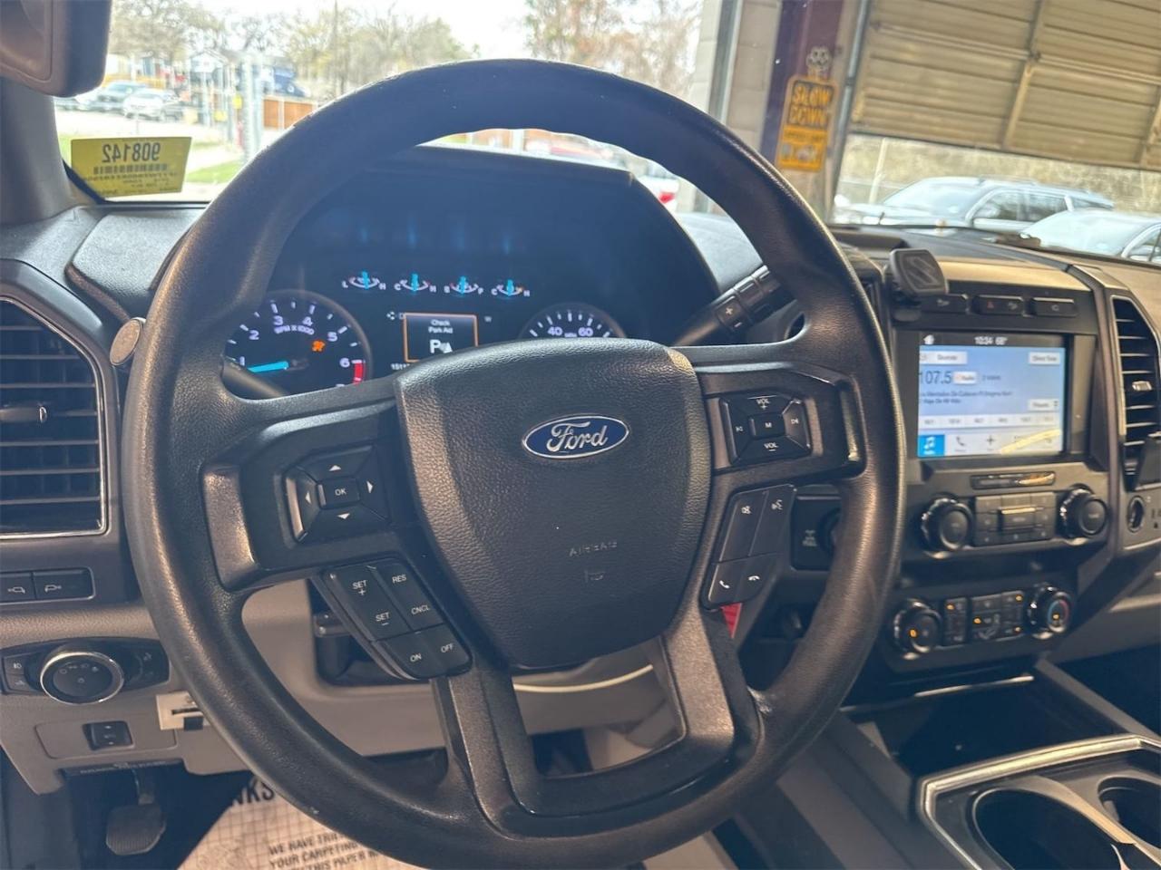 Ford F-250 SD XLT Crew Cab 4WD 2019