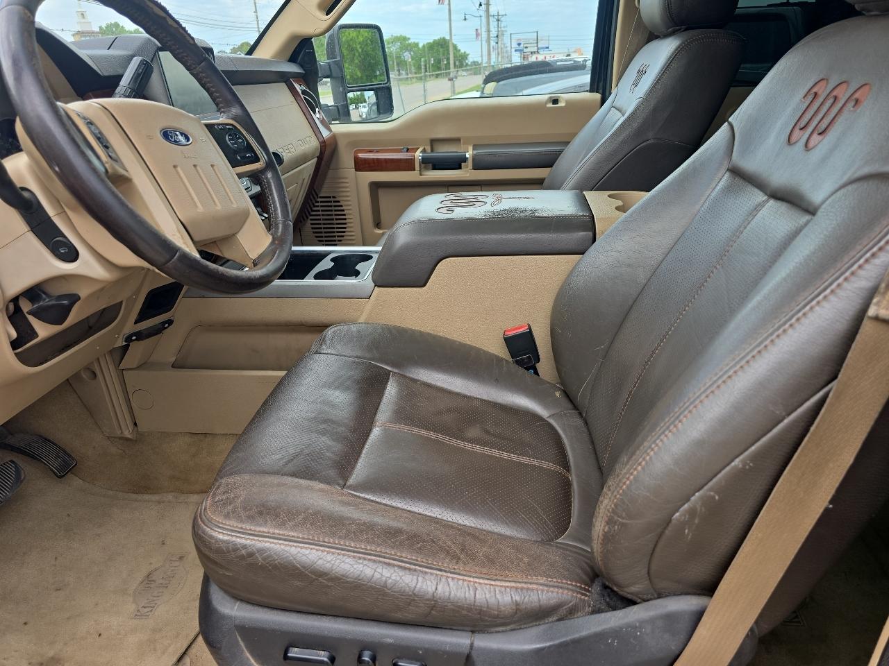 Ford F-350 SD King Ranch Crew Cab Long Bed 4WD 2015