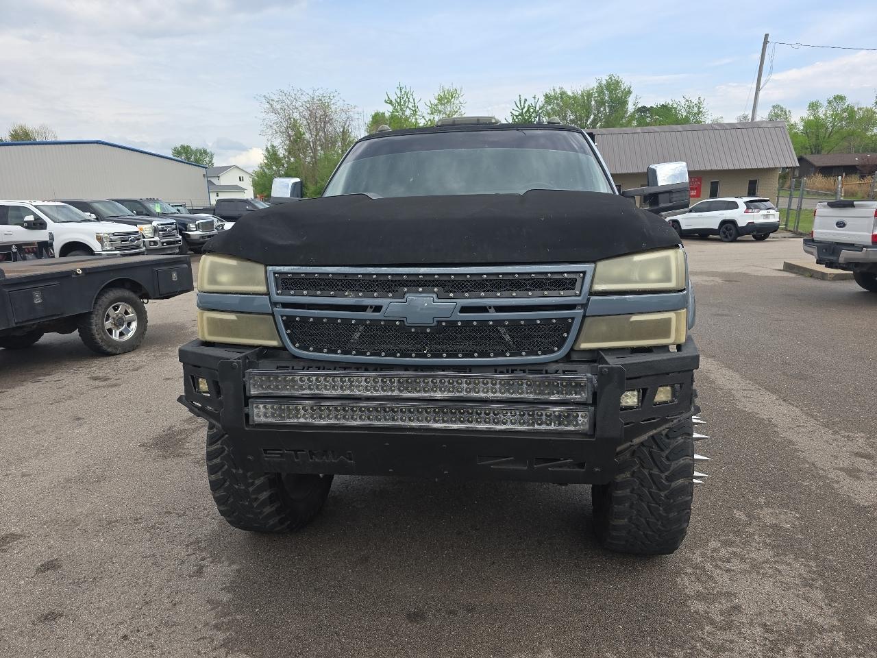 Chevrolet Silverado 3500 Work Truck Crew Cab 4WD DRW 2006