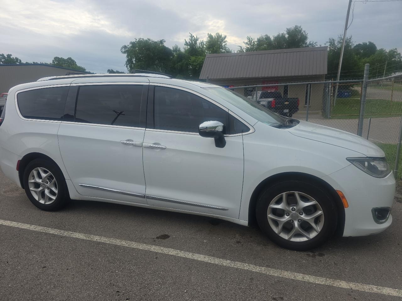 Chrysler Pacifica Limited Wagon 2020