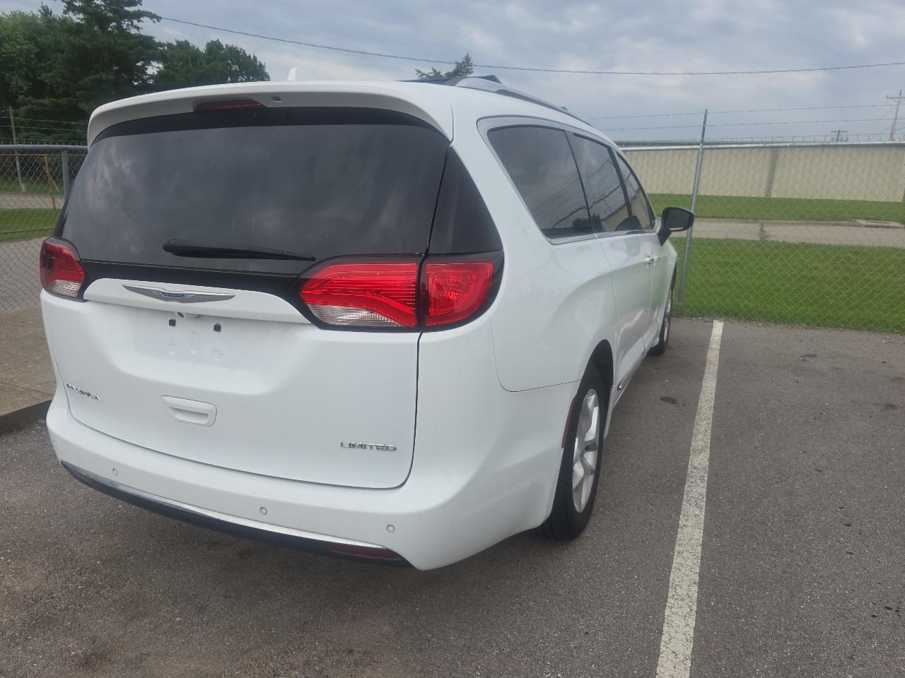 Chrysler Pacifica Limited Wagon 2020