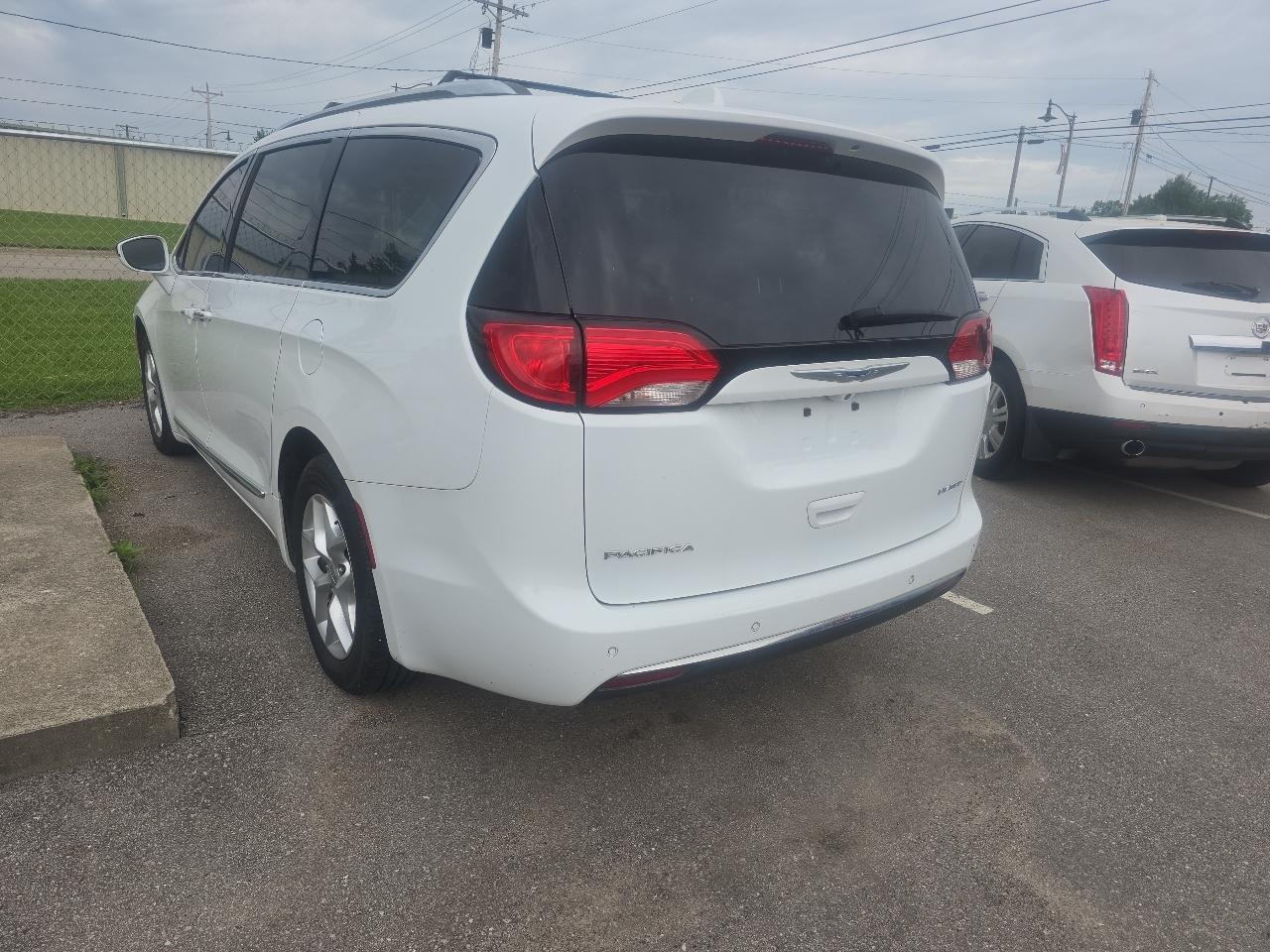 Chrysler Pacifica Limited Wagon 2020