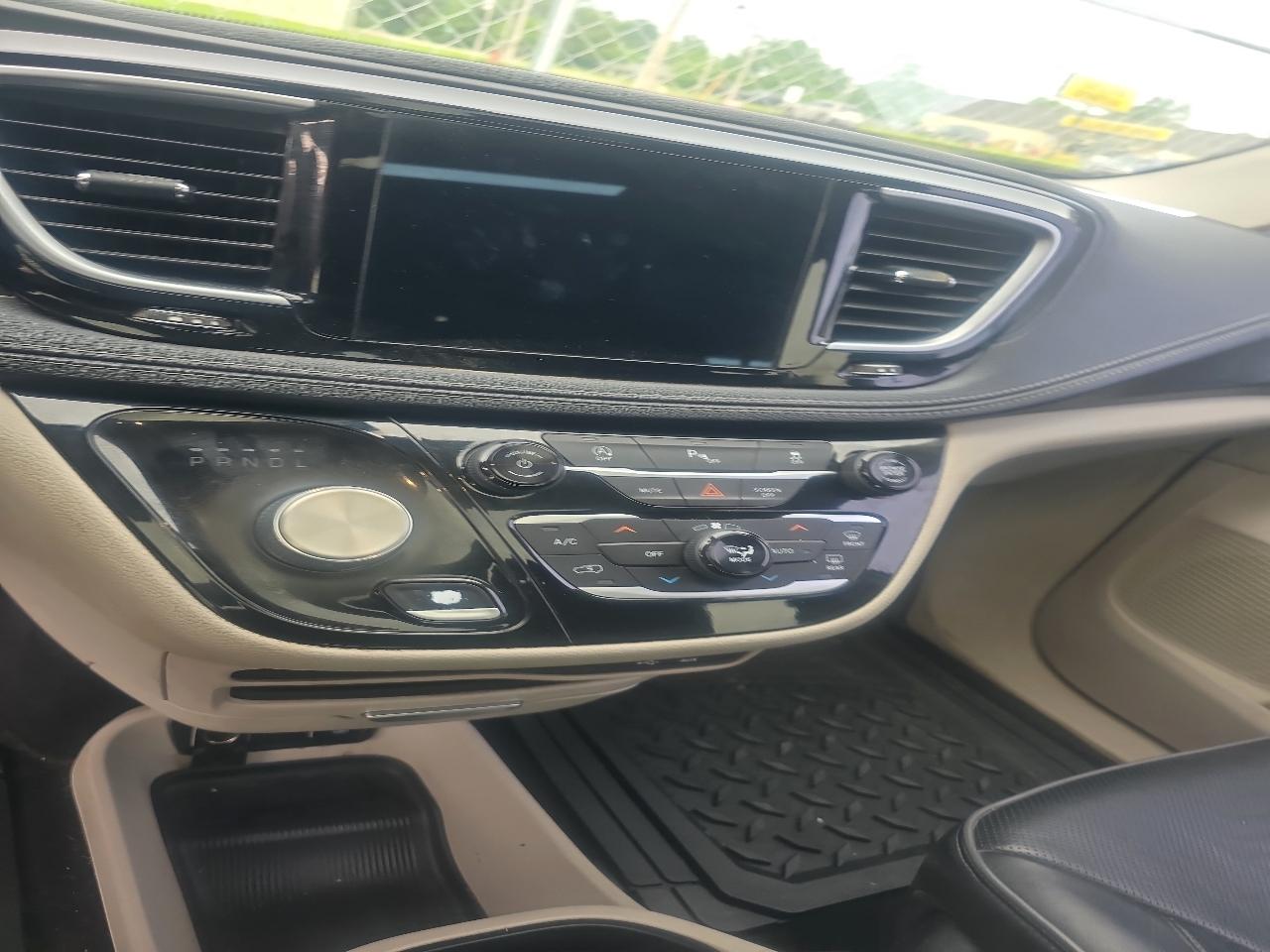 Chrysler Pacifica Limited Wagon 2020
