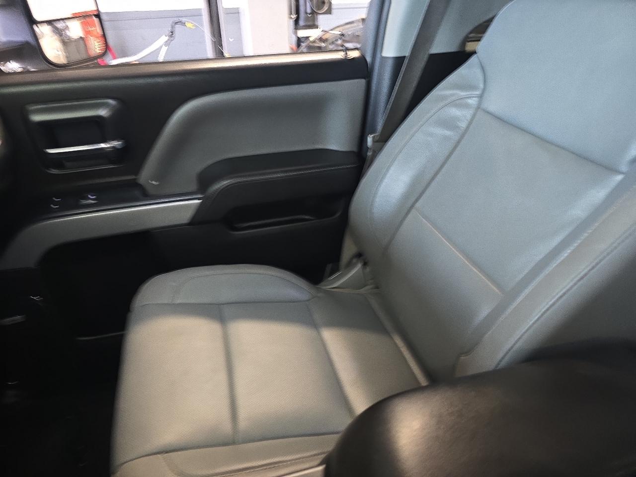 Chevrolet Silverado 3500HD LTZ Crew Cab 4WD 2015