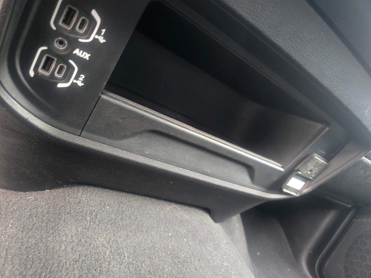 RAM 3500 Tradesman Crew Cab 4WD DRW 2024