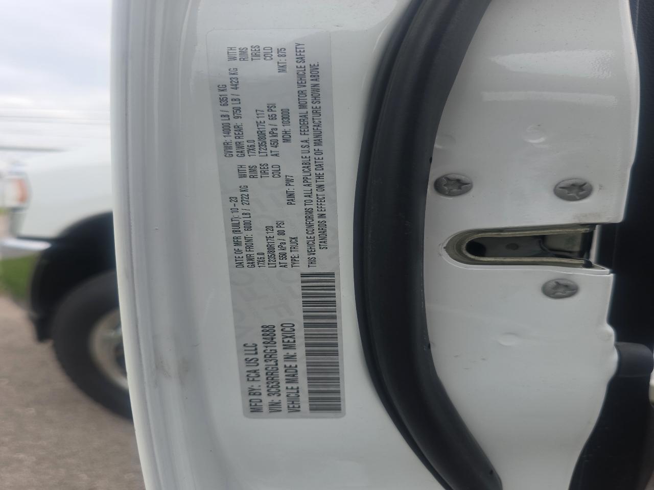 RAM 3500 Tradesman Crew Cab 4WD DRW 2024