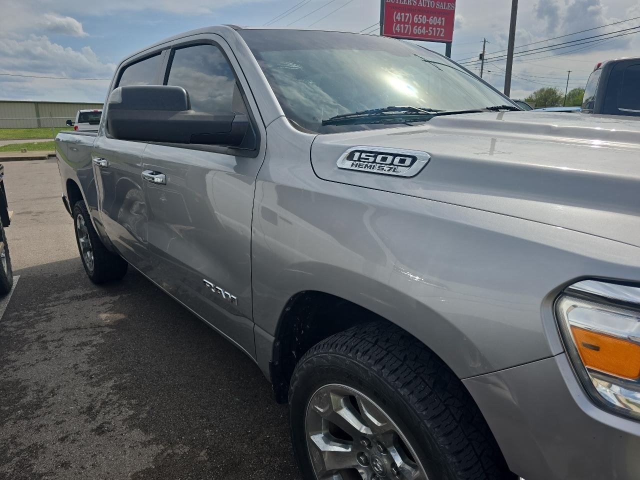 RAM 1500 Big Horn Crew Cab SWB 4WD 2019
