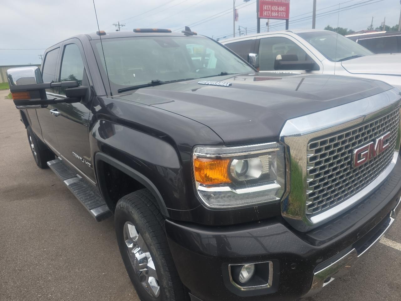 GMC Sierra 3500HD Denali Crew Cab 4WD 2016