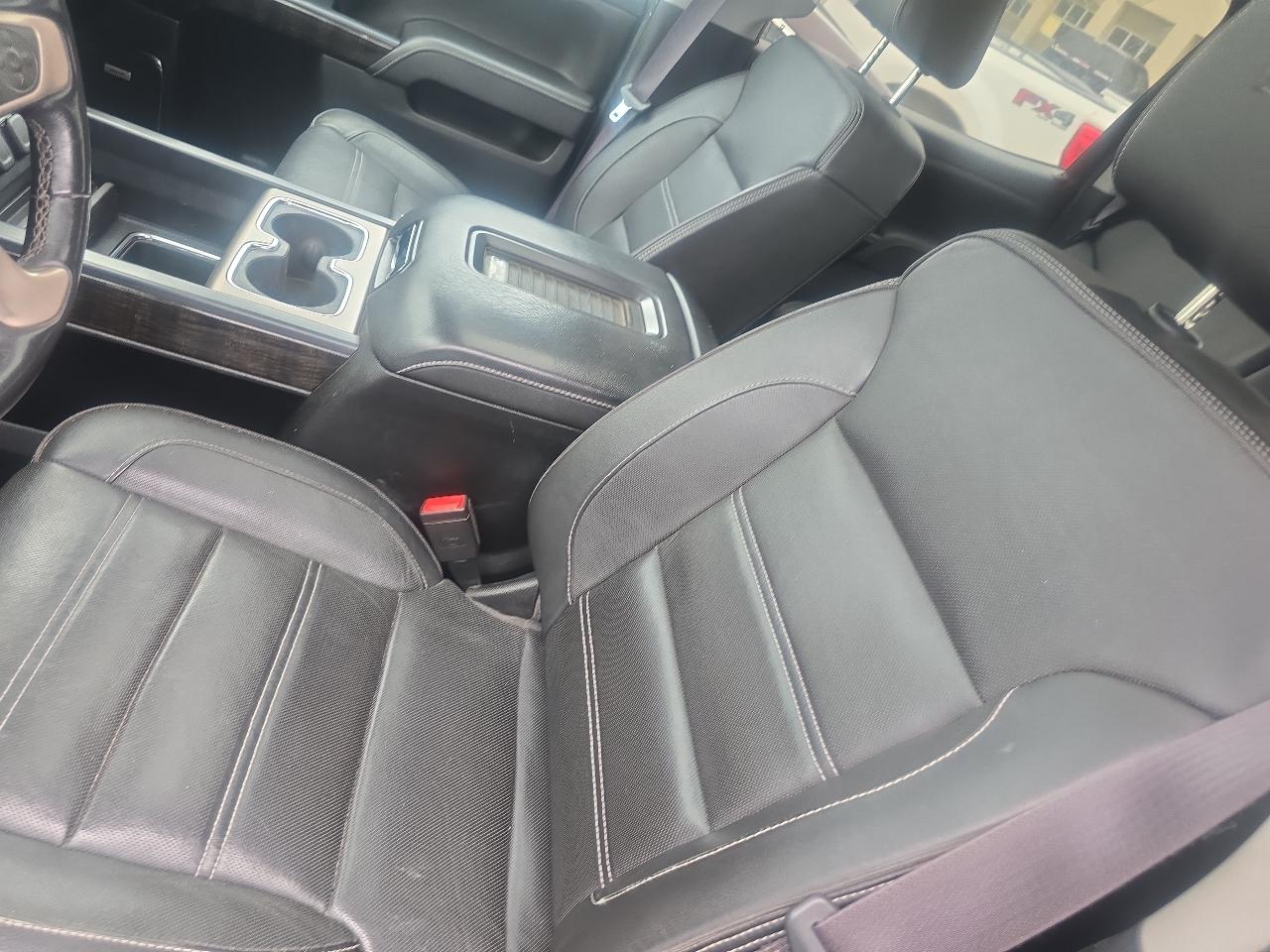 GMC Sierra 3500HD Denali Crew Cab 4WD 2016