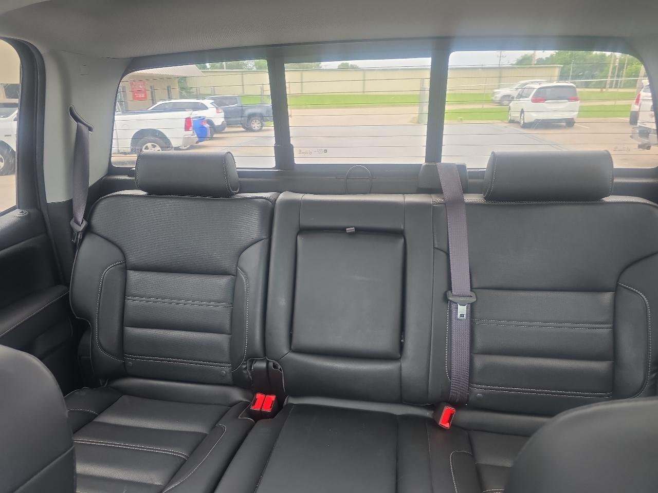 GMC Sierra 3500HD Denali Crew Cab 4WD 2016