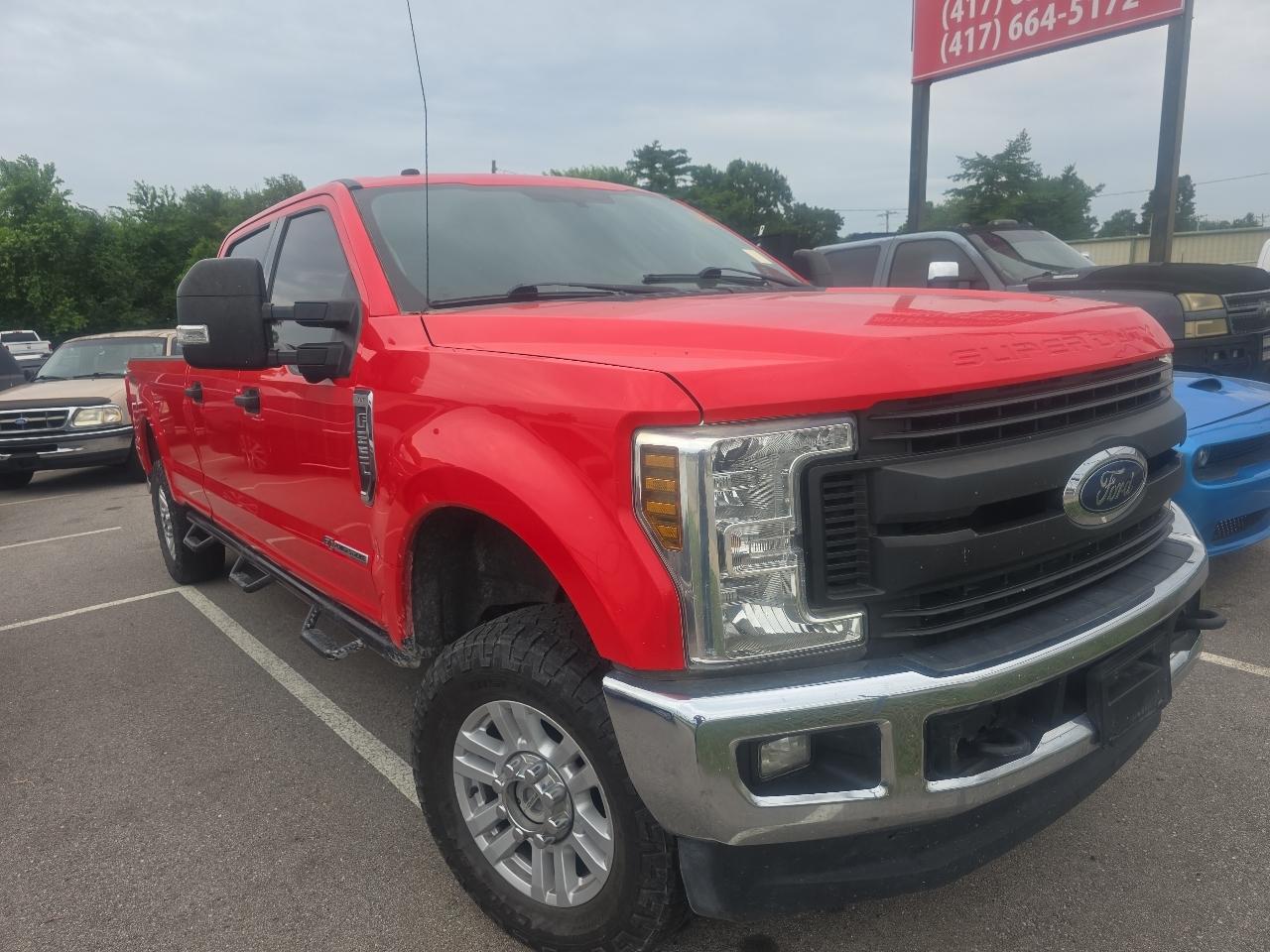 Ford F-250 SD XLT Crew Cab Long Bed 4WD 2019