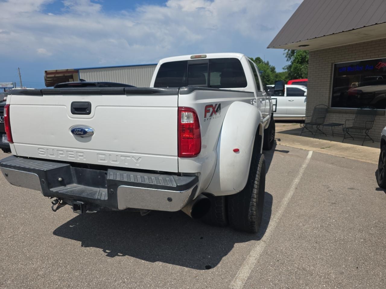Ford F-350 SD Lariat Crew Cab 4WD DRW 2013