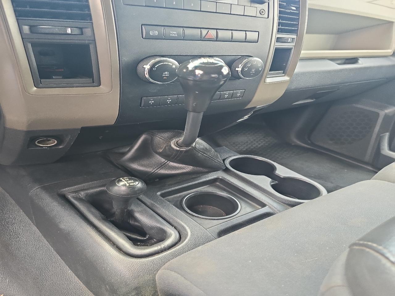 Dodge Ram 5500 Crew Cab 4WD 2012