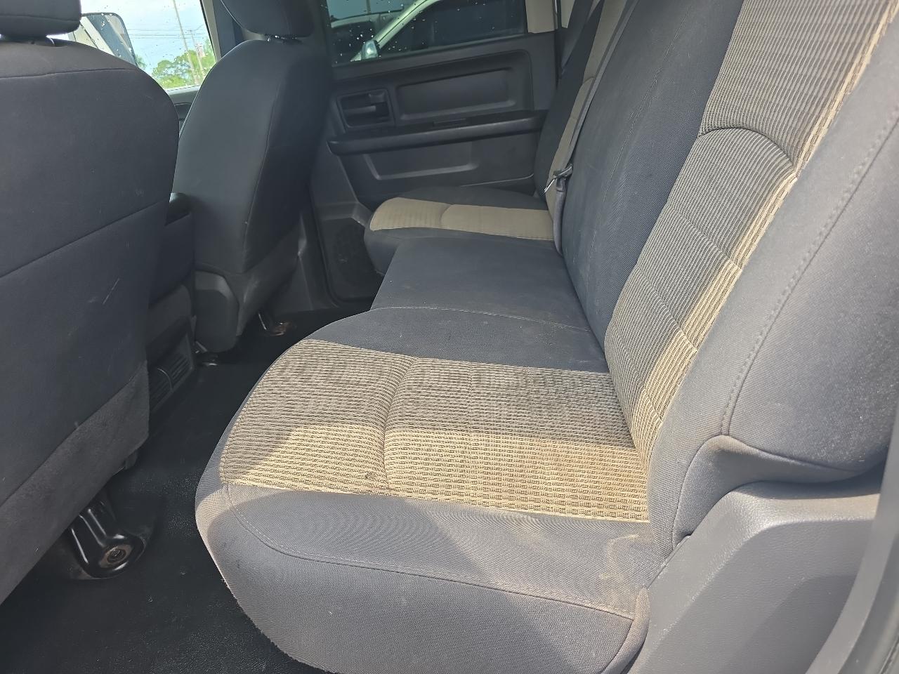 Dodge Ram 5500 Crew Cab 4WD 2012