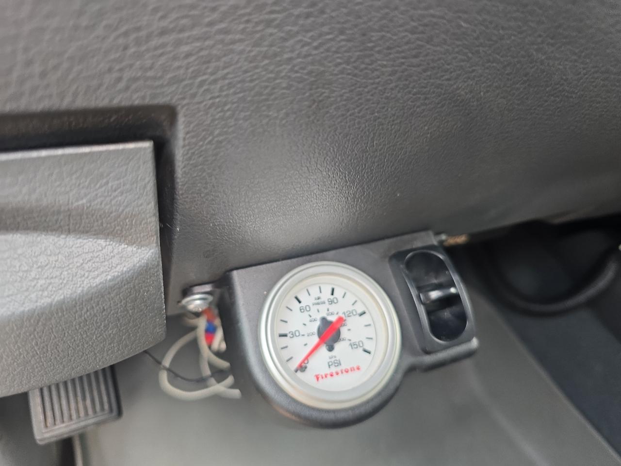 Dodge Ram 2500 Laramie Mega Cab 2WD 2007