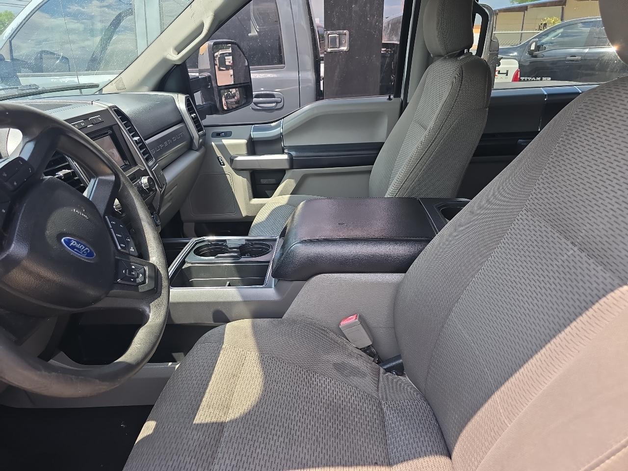Ford F-350 SD XLT Crew Cab 4WD DRW 2019