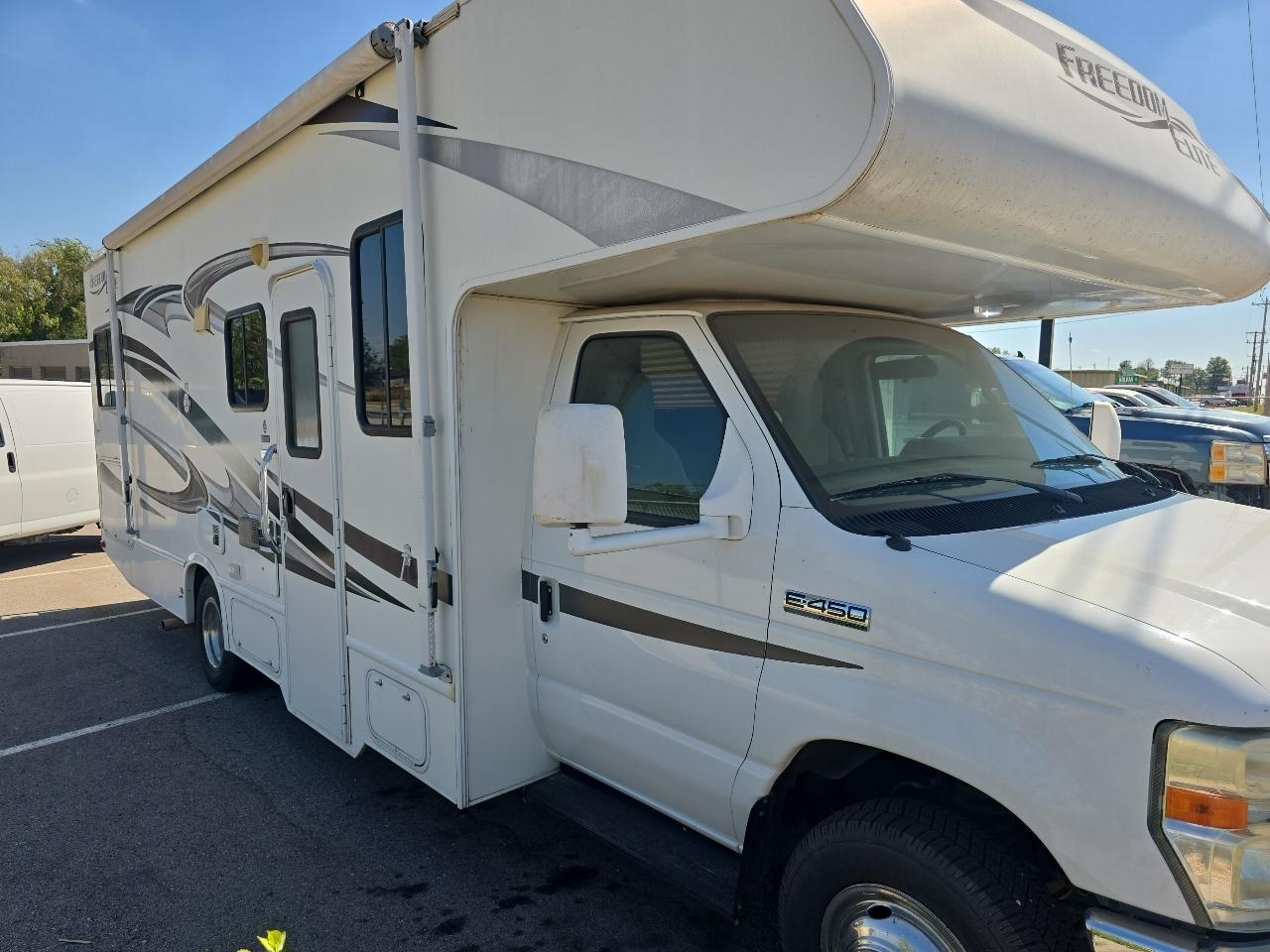 Ford Econoline E450 2011