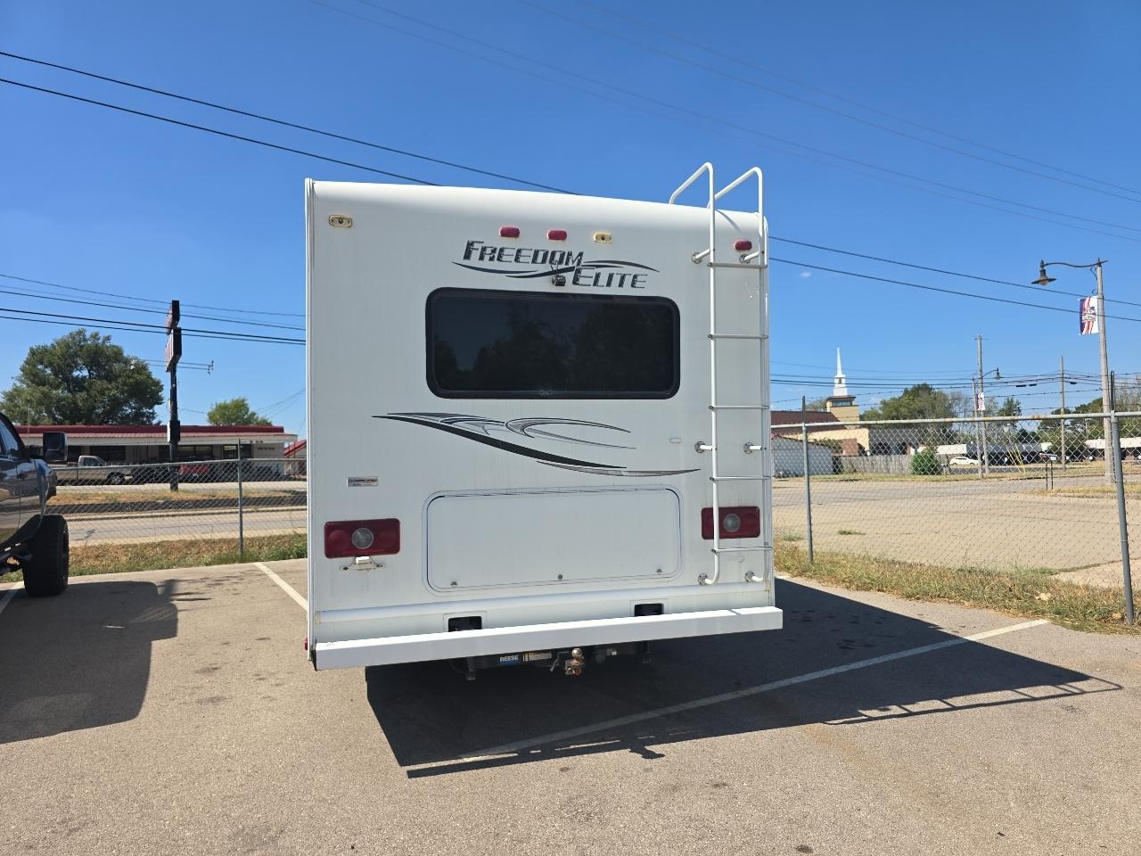 Ford Econoline E450 2011