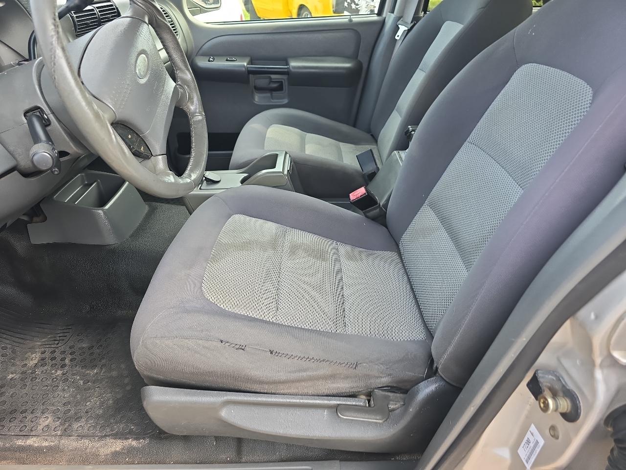 Ford Explorer Sport Trac Adrenalin 4WD 2005