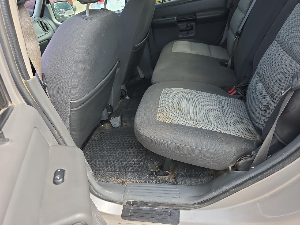 Ford Explorer Sport Trac Adrenalin 4WD 2005