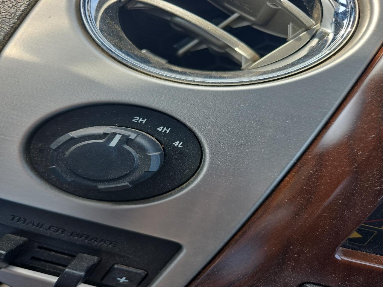 Ford F-150 Platinum SuperCrew 5.5-ft. Bed 4WD 2010