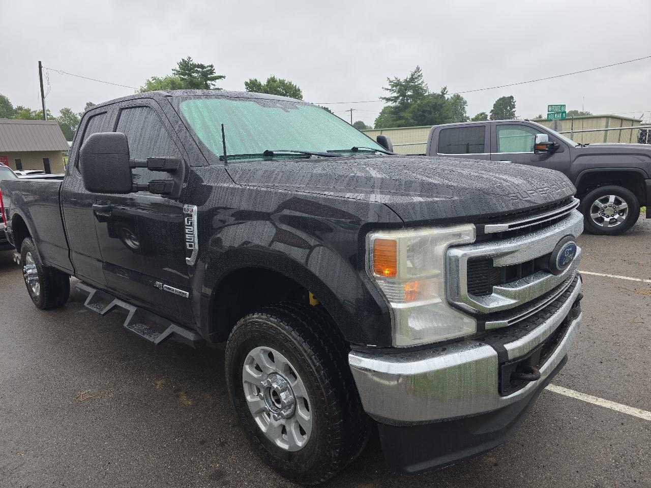 Ford F-250 SD XLT SuperCab Long Bed 4WD 2021