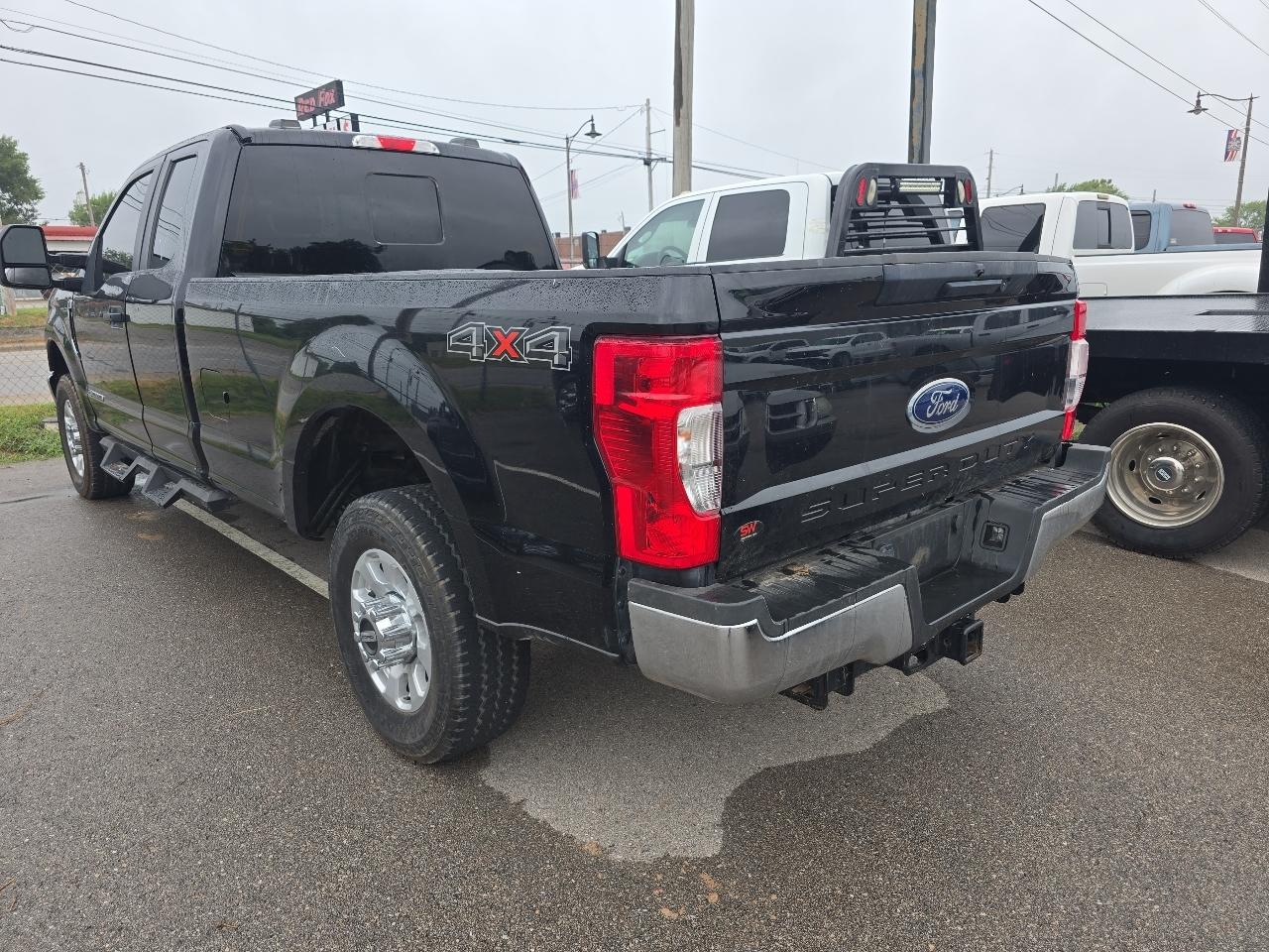 Ford F-250 SD XLT SuperCab Long Bed 4WD 2021
