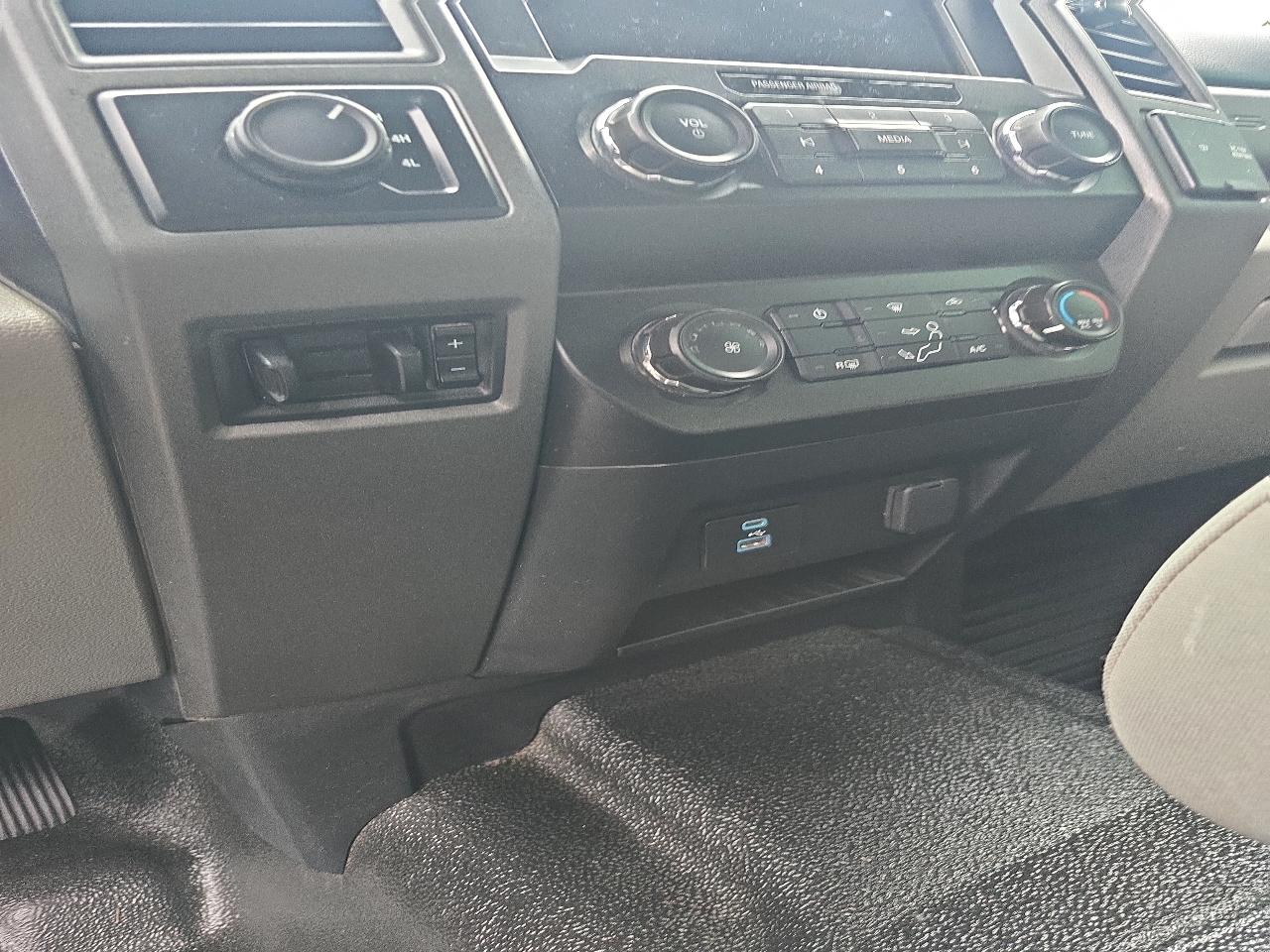 Ford F-250 SD XLT SuperCab Long Bed 4WD 2021