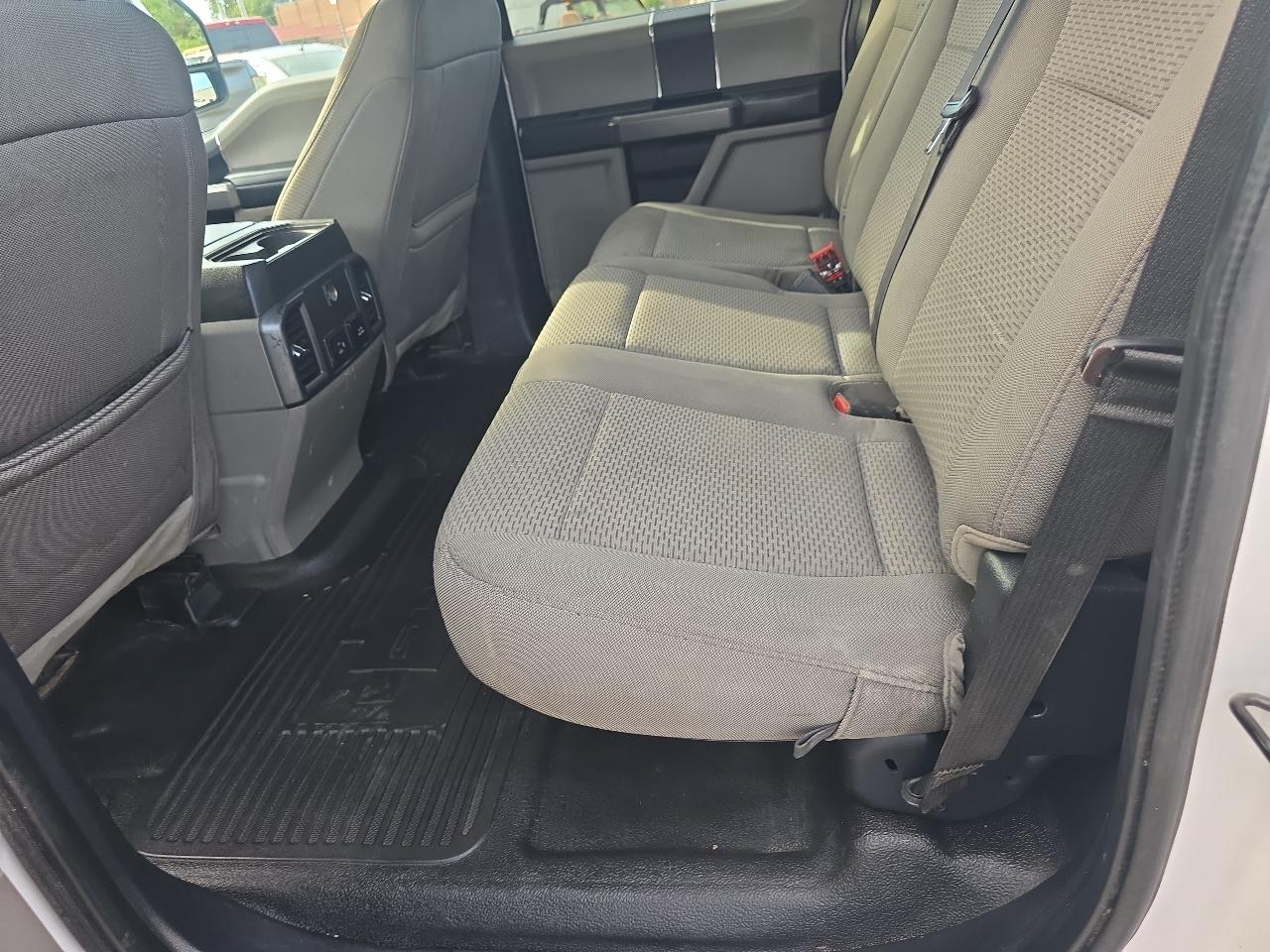 Ford F-350 SD XLT Crew Cab 4WD DRW 2021