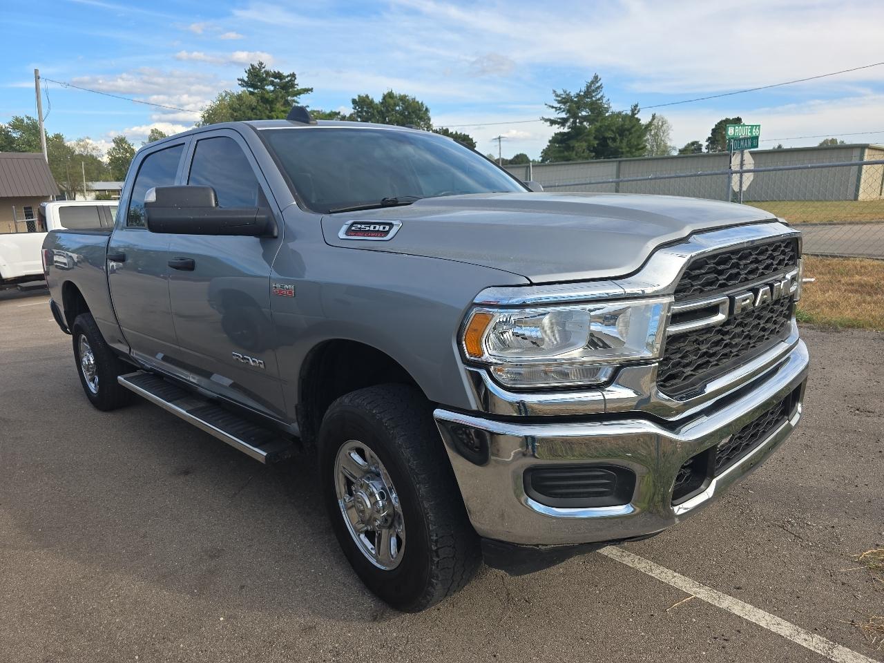 RAM 2500 Tradesman Crew Cab SWB 4WD 2022