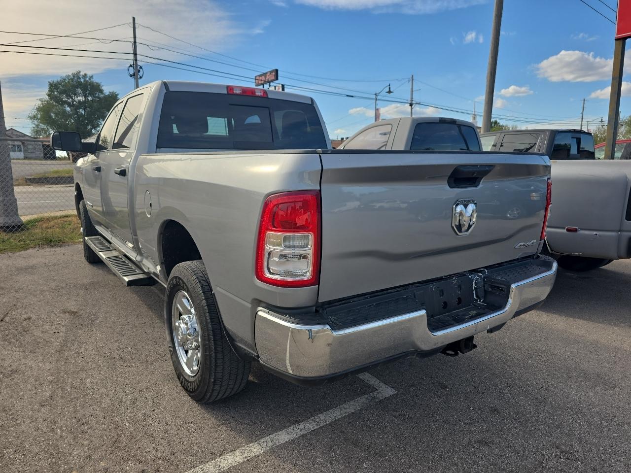 RAM 2500 Tradesman Crew Cab SWB 4WD 2022