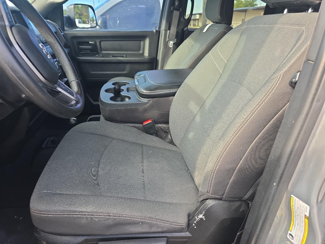 RAM 2500 Tradesman Crew Cab SWB 4WD 2022