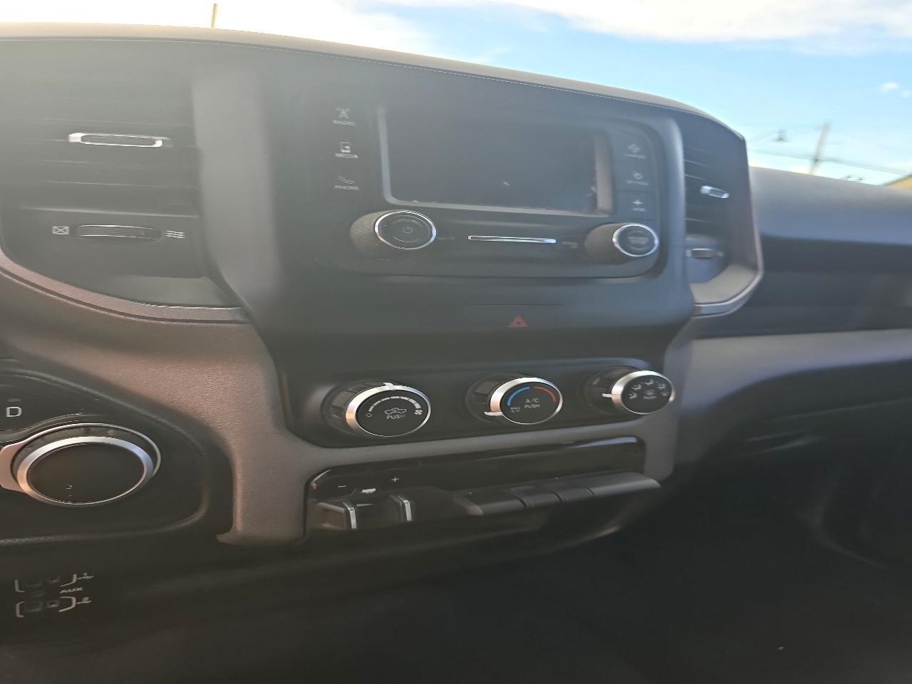 RAM 2500 Tradesman Crew Cab SWB 4WD 2022