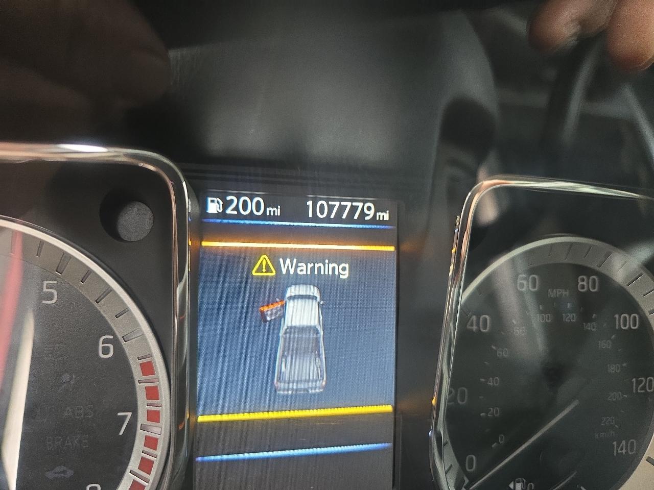 Nissan Titan Platinum Reserve Crew Cab 4WD 2019