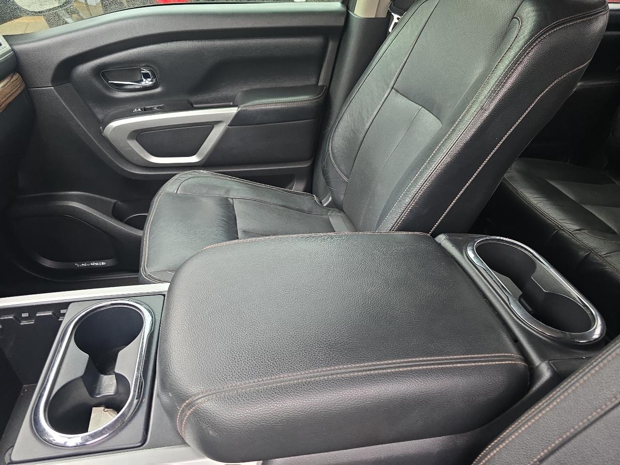 Nissan Titan 4WD Crew Cab SWB SL 2017
