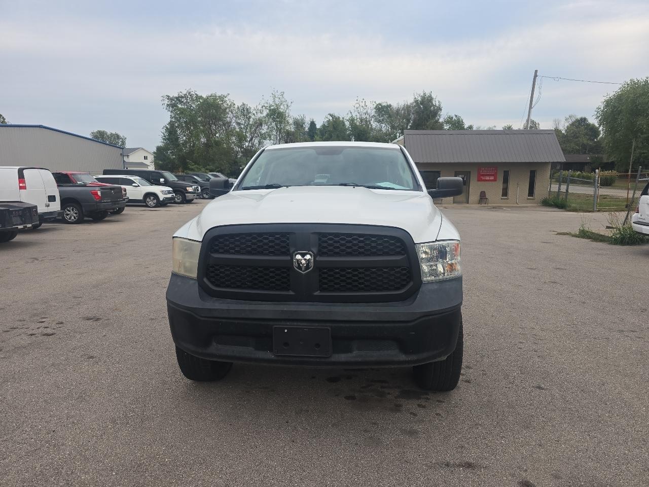 RAM 1500 Tradesman Crew Cab SWB 2WD 2016