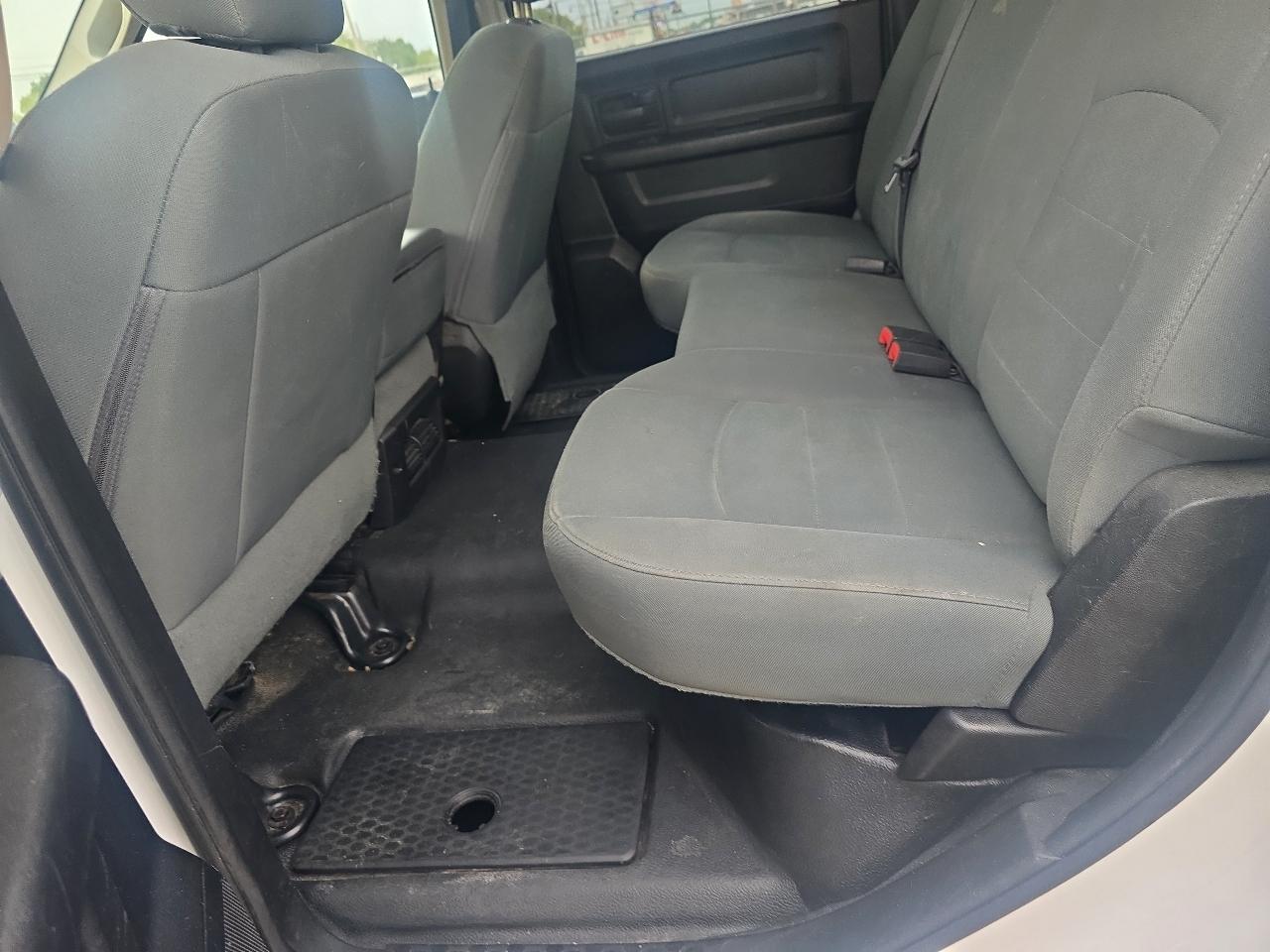 RAM 1500 Tradesman Crew Cab SWB 2WD 2016