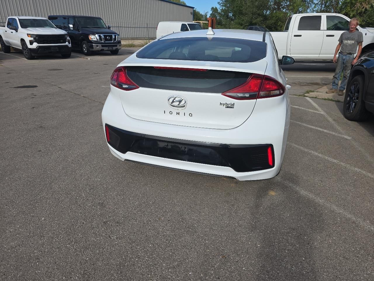Hyundai Ioniq Hybrid  2019