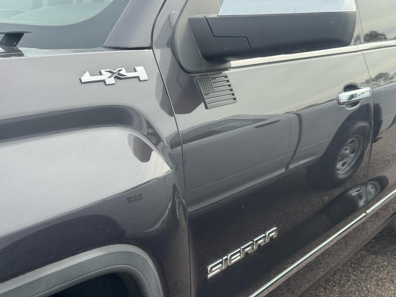 GMC Sierra 1500 4WD Crew Cab 143.5" SLT 2015