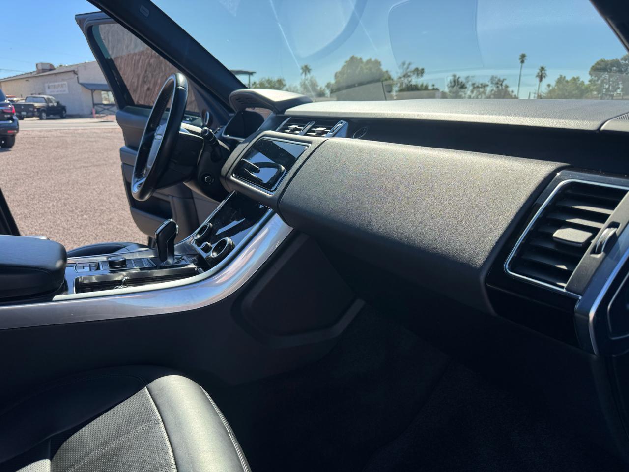 Land Rover Range Rover Sport Turbo i6 MHEV HSE 2020