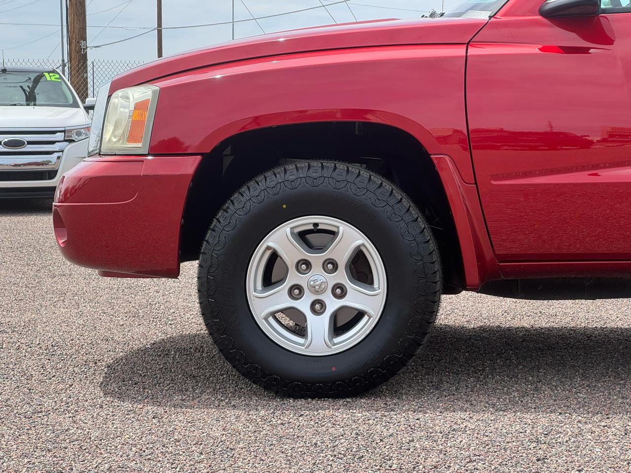 Dodge Dakota 4dr Quad Cab 131 4WD SLT 2006