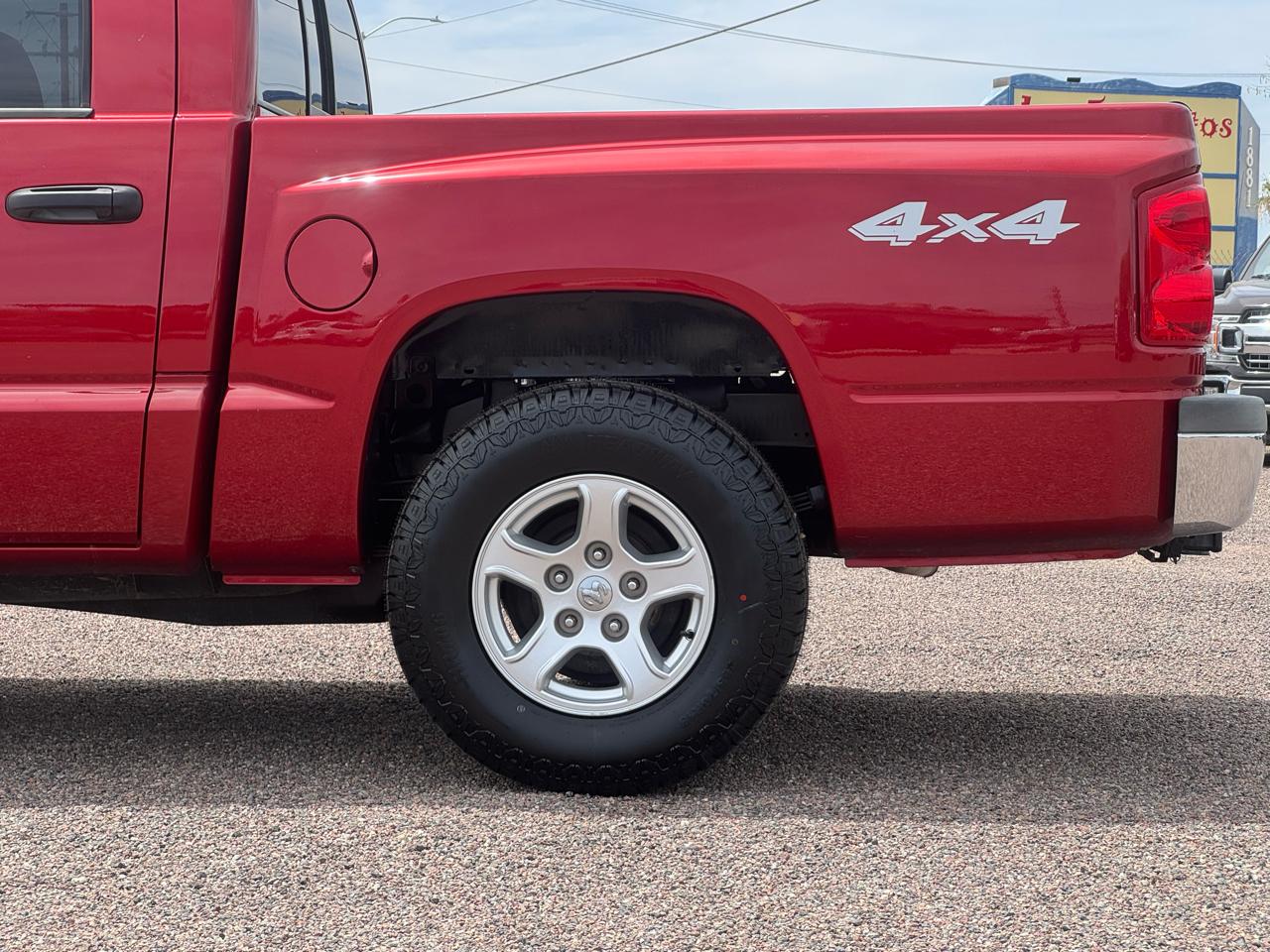 Dodge Dakota 4dr Quad Cab 131 4WD SLT 2006