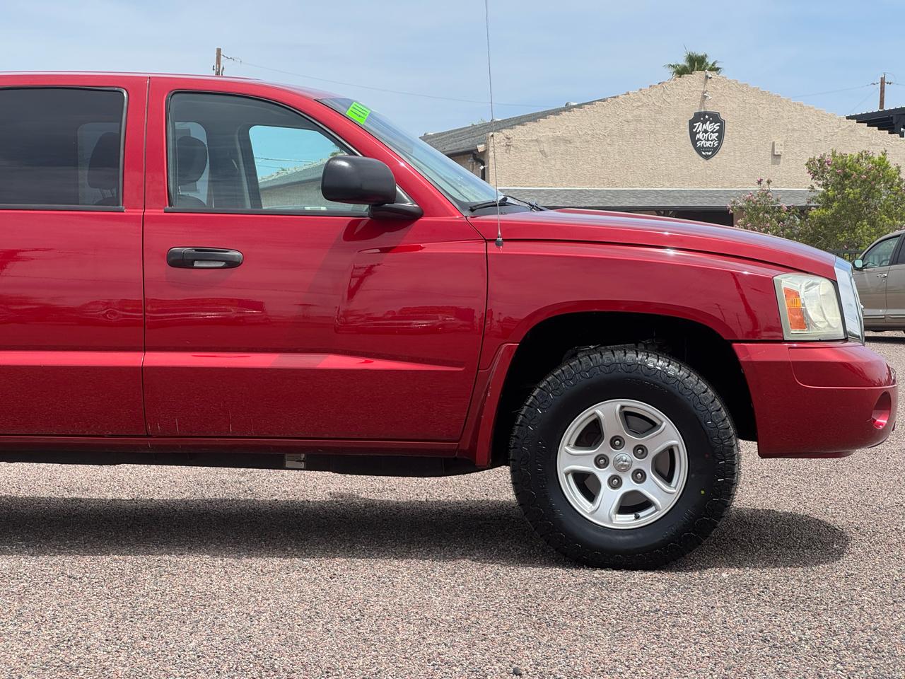 Dodge Dakota 4dr Quad Cab 131 4WD SLT 2006