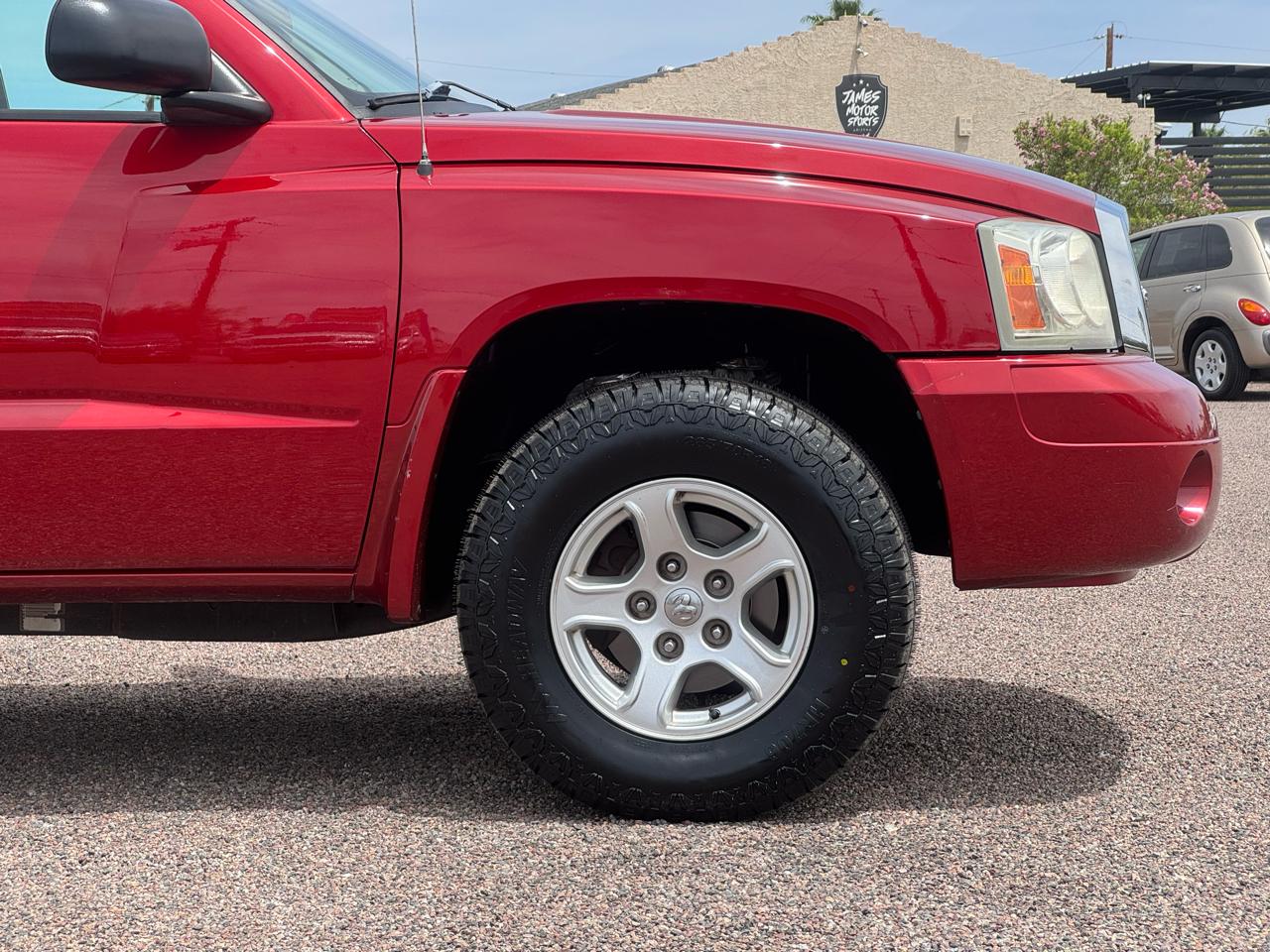 Dodge Dakota 4dr Quad Cab 131 4WD SLT 2006